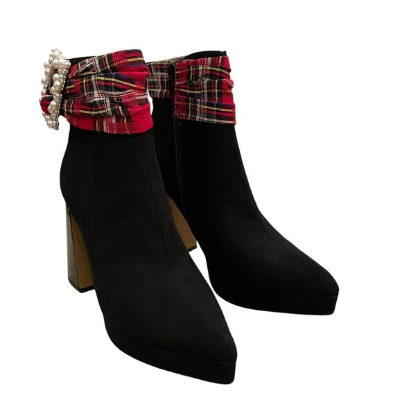 BETSEY JOHNSON Idris Dress Heel Ankle Booties Black Red Multi Plaid Sz 8.5M New - Picture 13 of 16